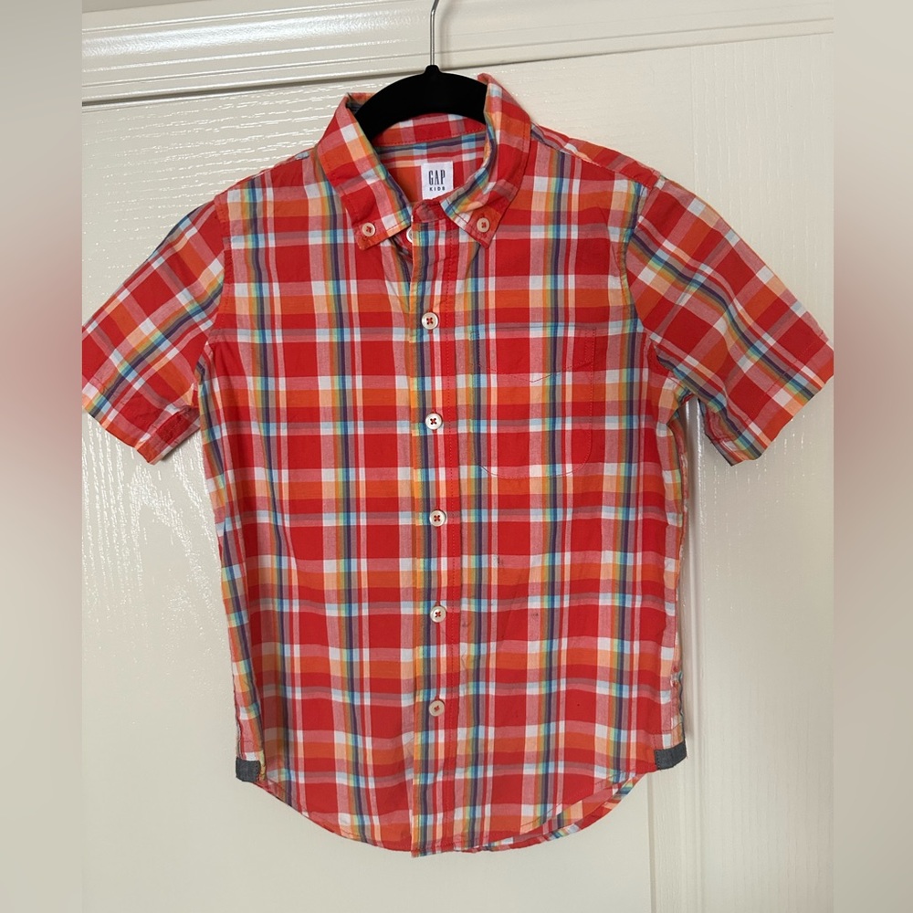 GAP kids plaid shirt sleeve button down size Small (6/7) little boy